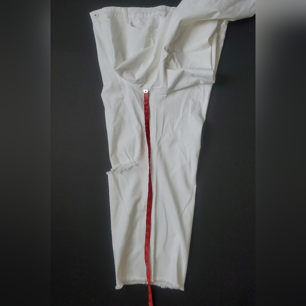 Women's High Rise Wide Leg Crop Jeans - Picture 6 of 8